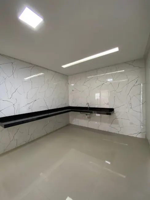 Foto 3 de Casa com 3 quartos à venda, 300m2 em Parque dos Pirineus, Anapolis - GO