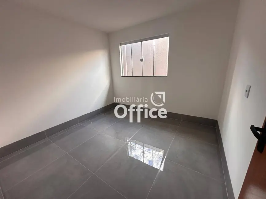 Foto 3 de Casa com 2 quartos à venda, 300m2 em Jardim Primavera 2ª Etapa, Anapolis - GO