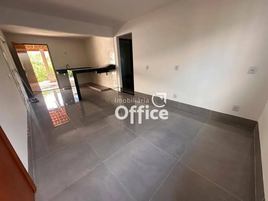 Foto 1 de Casa com 2 quartos à venda, 300m2 em Jardim Primavera 2ª Etapa, Anapolis - GO