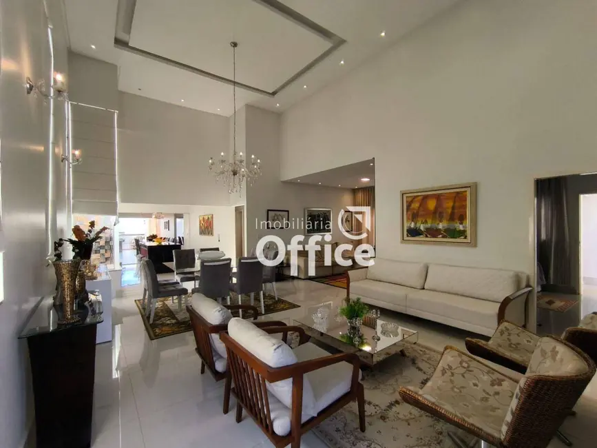 Foto 4 de Casa com 5 quartos à venda, 510m2 em Vila Santa Isabel, Anapolis - GO