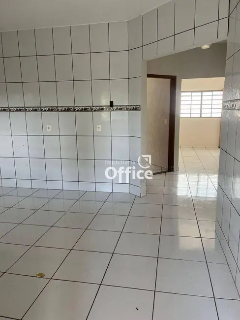 Foto 3 de Casa com 3 quartos à venda, 300m2 em Parque das Primaveras, Anapolis - GO