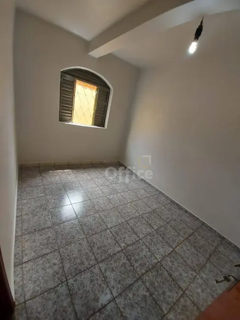 Foto 2 de Casa com 4 quartos para alugar, 420m2 em Jundiaí, Anapolis - GO