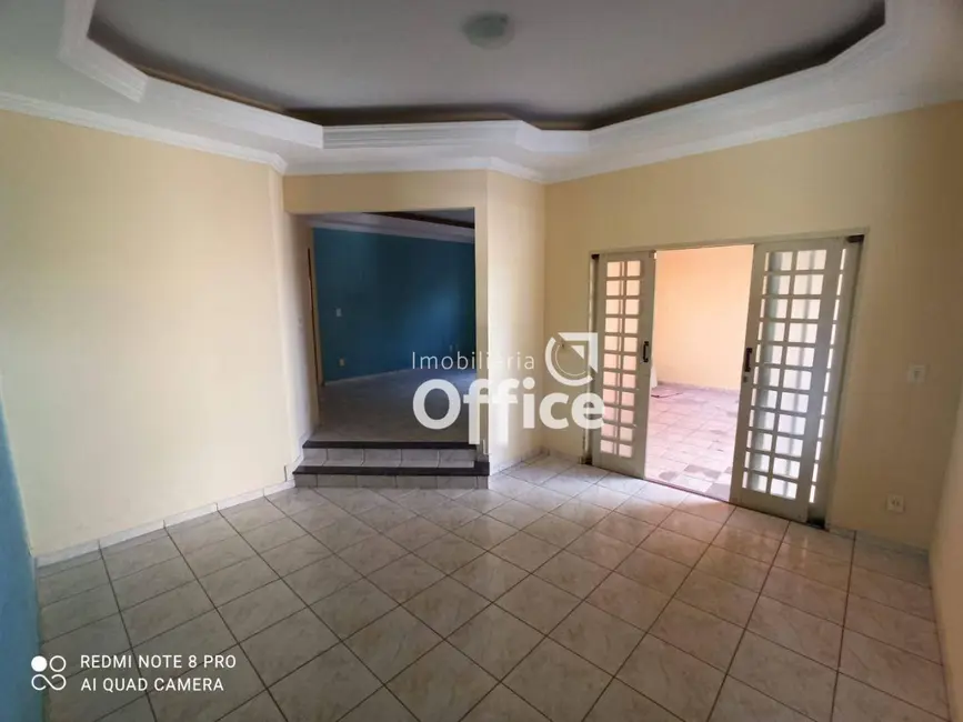 Foto 4 de Casa com 3 quartos à venda, 280m2 em Jundiaí, Anapolis - GO