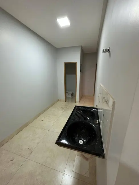 Foto 9 de Casa com 3 quartos à venda, 200m2 em Loteamento Residencial Verona, Anapolis - GO