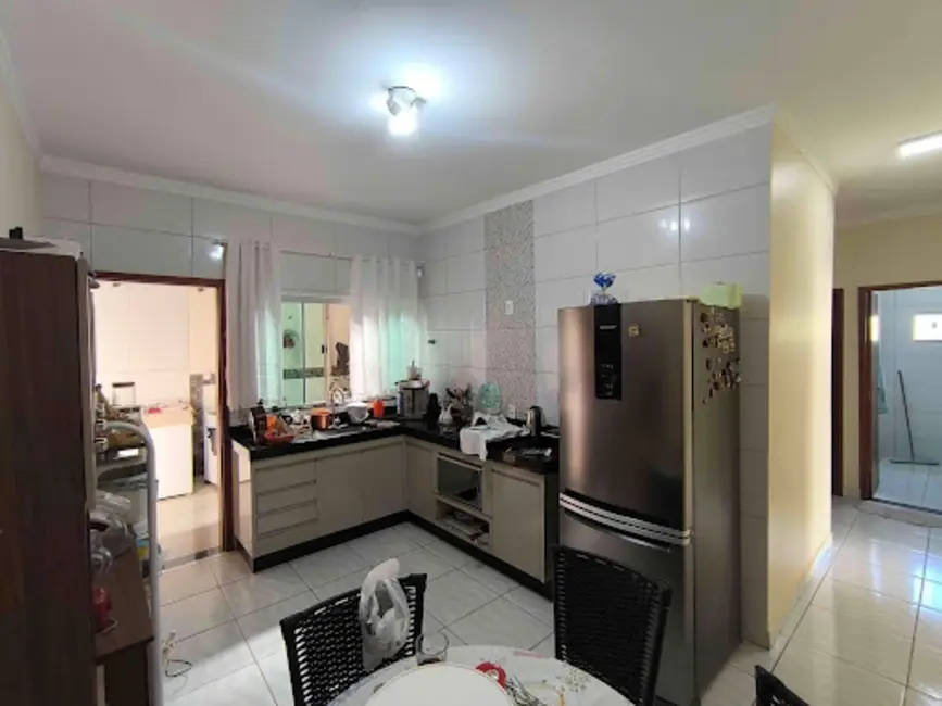 Foto 4 de Casa com 3 quartos à venda, 215m2 em Residencial Vale do Sol, Anapolis - GO