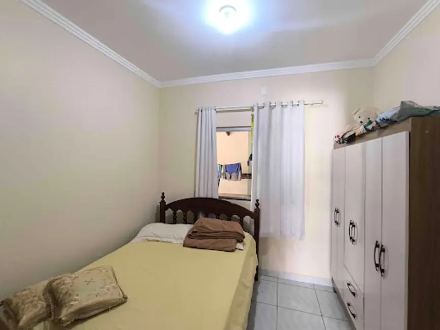 Foto 6 de Casa com 3 quartos à venda, 215m2 em Residencial Vale do Sol, Anapolis - GO