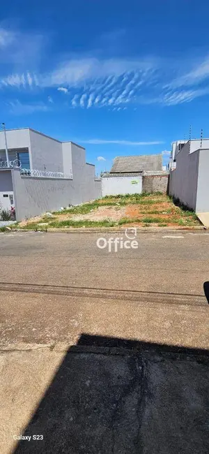 Foto 2 de Terreno / Lote à venda, 200m2 em Anapolis - GO