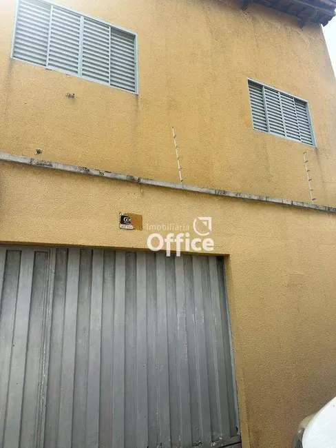 Sobrado com 3 quartos à venda, 200m2 em Setor São José, Goiania - GO - imagem 3 Foto 3 de Sobrado com 3 quartos à venda, 200m2 em Setor São José, Goiania - GO