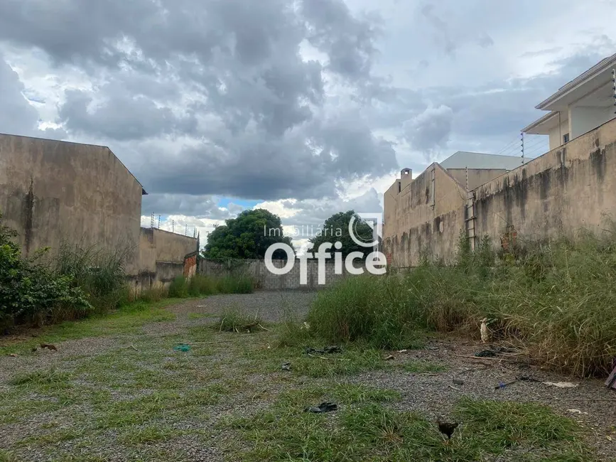 Foto 2 de Terreno / Lote à venda, 600m2 em Vila Góis, Anapolis - GO