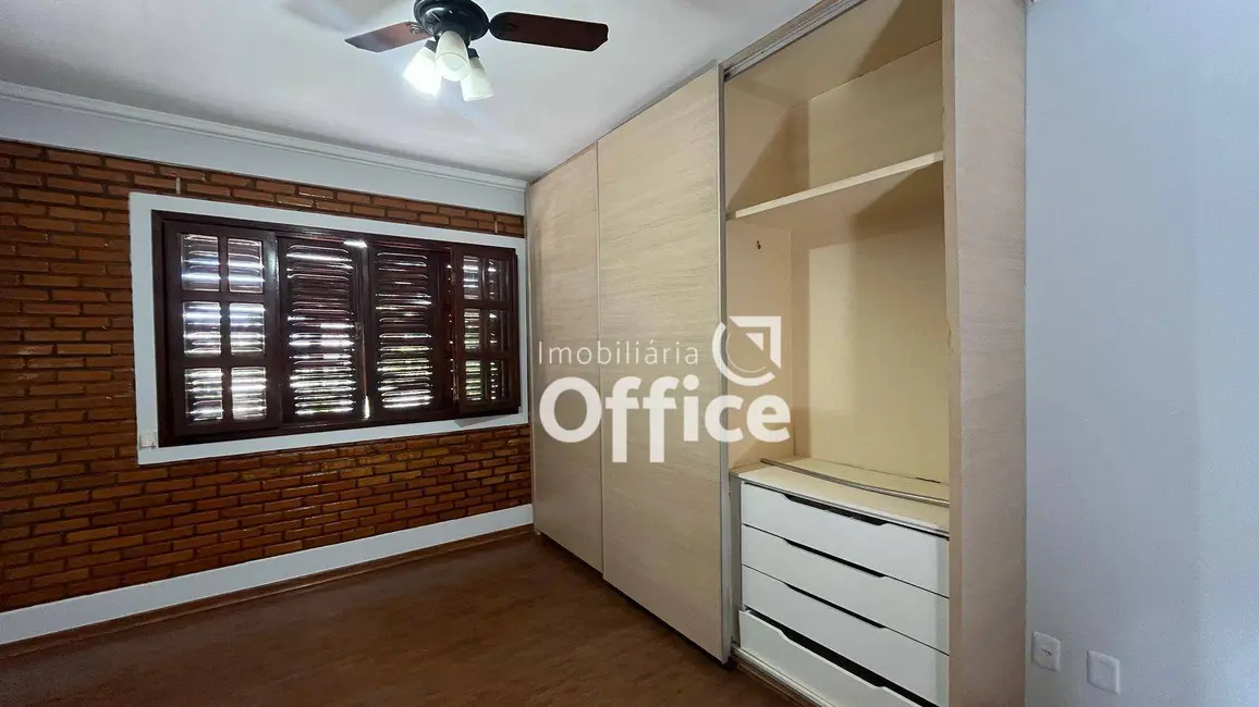 Sobrado com 3 quartos à venda, 460m2 em Jundiaí, Anapolis - GO - imagem 7 Foto 7 de Sobrado com 3 quartos à venda, 460m2 em Jundiaí, Anapolis - GO