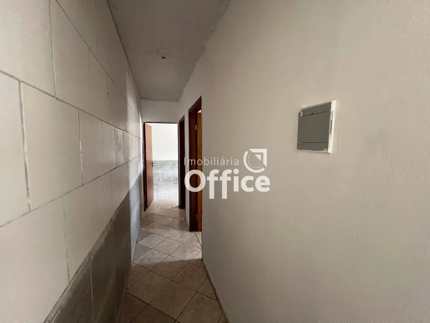 Kitnet com 2 quartos para alugar, 100m2 em Vila Góis, Anapolis - GO - imagem 7 Foto 7 de Kitnet com 2 quartos para alugar, 100m2 em Vila Góis, Anapolis - GO