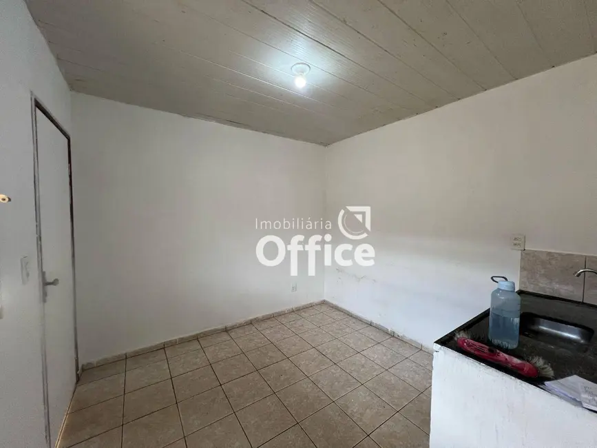 Kitnet com 2 quartos para alugar, 100m2 em Vila Góis, Anapolis - GO - imagem 5 Foto 5 de Kitnet com 2 quartos para alugar, 100m2 em Vila Góis, Anapolis - GO