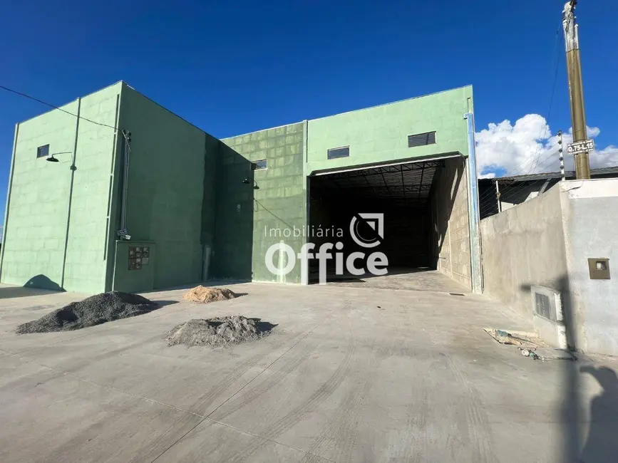 Foto 2 de Armazém / Galpão para alugar, 400m2 em Anapolis - GO