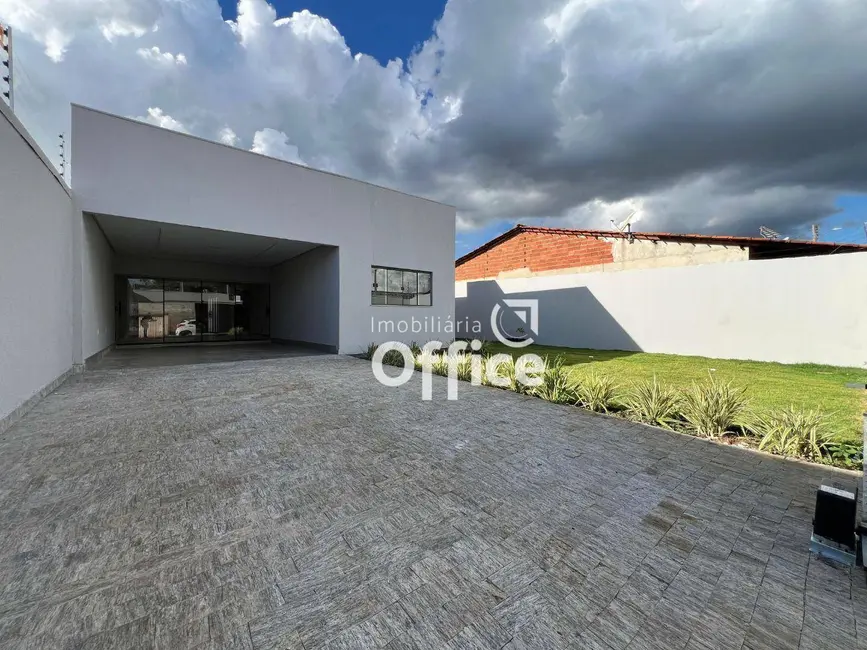 Casa com 3 quartos à venda, 300m2 em Parque Calixtópolis, Anapolis - GO - imagem 2 Foto 2 de Casa com 3 quartos à venda, 300m2 em Parque Calixtópolis, Anapolis - GO