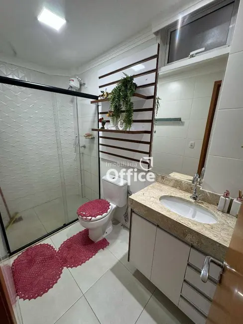 Foto 2 de Apartamento com 3 quartos à venda, 79m2 em Chácaras Colorado, Anapolis - GO