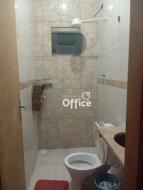 Casa com 3 quartos à venda, 360m2 em Sítios de Recreio Vale das Laranjeiras, Anapolis - GO - imagem 3 Foto 3 de Casa com 3 quartos à venda, 360m2 em Sítios de Recreio Vale das Laranjeiras, Anapolis - GO