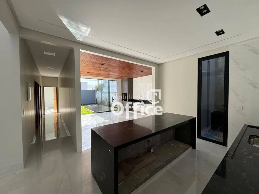 Casa com 3 quartos à venda, 348m2 em Residencial Jardins do Lago, Anapolis - GO - imagem 5 Foto 5 de Casa com 3 quartos à venda, 348m2 em Residencial Jardins do Lago, Anapolis - GO