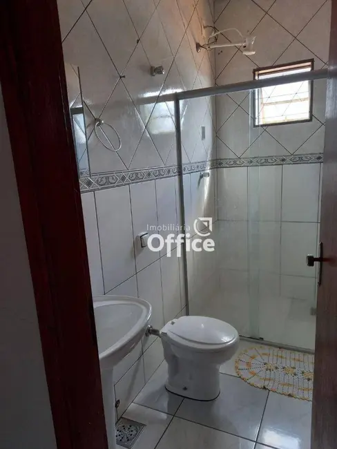 Casa com 4 quartos à venda, 300m2 em Anapolis - GO - imagem 7 Foto 7 de Casa com 4 quartos à venda, 300m2 em Anapolis - GO