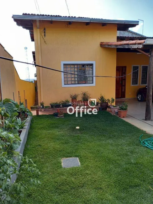 Casa com 4 quartos à venda, 300m2 em Anapolis - GO - imagem 2 Foto 2 de Casa com 4 quartos à venda, 300m2 em Anapolis - GO