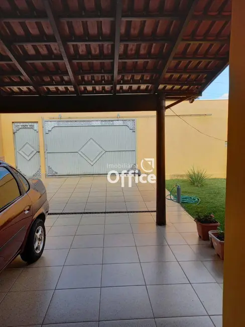Casa com 4 quartos à venda, 300m2 em Anapolis - GO - imagem 3 Foto 3 de Casa com 4 quartos à venda, 300m2 em Anapolis - GO