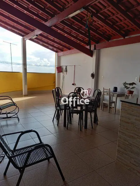 Casa com 4 quartos à venda, 300m2 em Anapolis - GO - imagem 8 Foto 8 de Casa com 4 quartos à venda, 300m2 em Anapolis - GO
