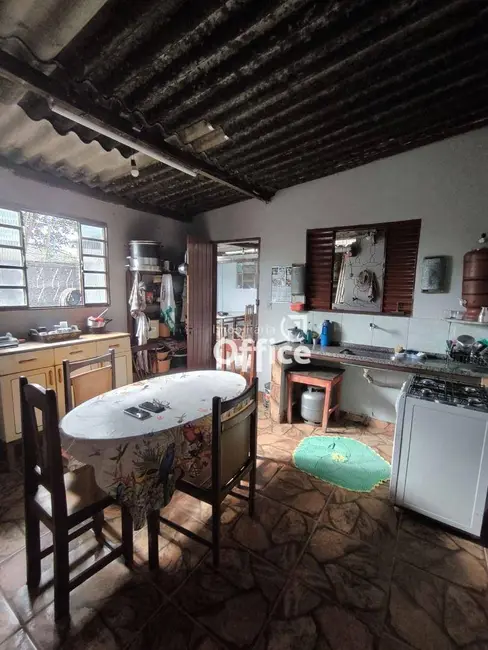 Casa com 3 quartos à venda, 360m2 em Jardim Suíço, Anapolis - GO - imagem 3 Foto 3 de Casa com 3 quartos à venda, 360m2 em Jardim Suíço, Anapolis - GO