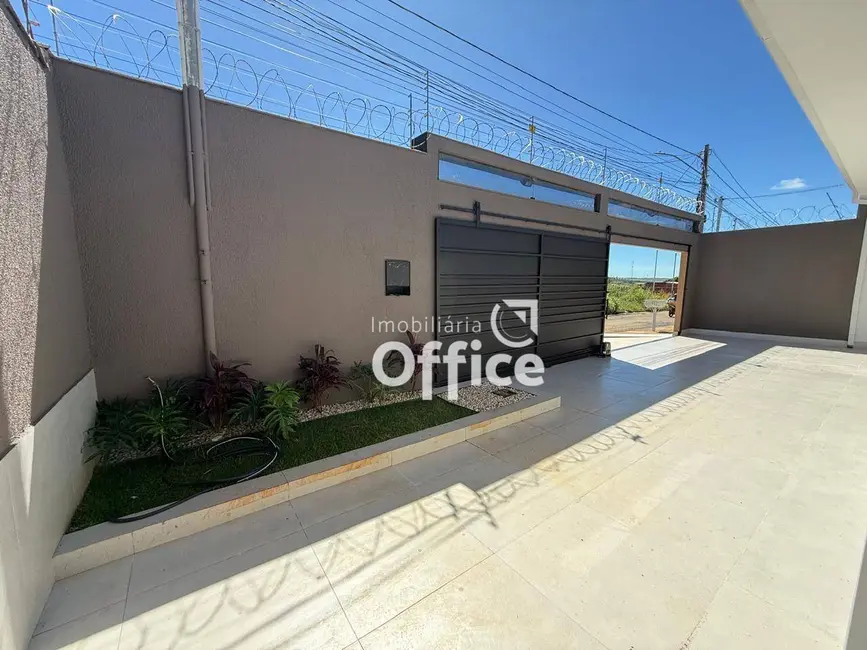 Foto 3 de Casa com 3 quartos à venda, 300m2 em Residencial Portal do Cerrado, Anapolis - GO