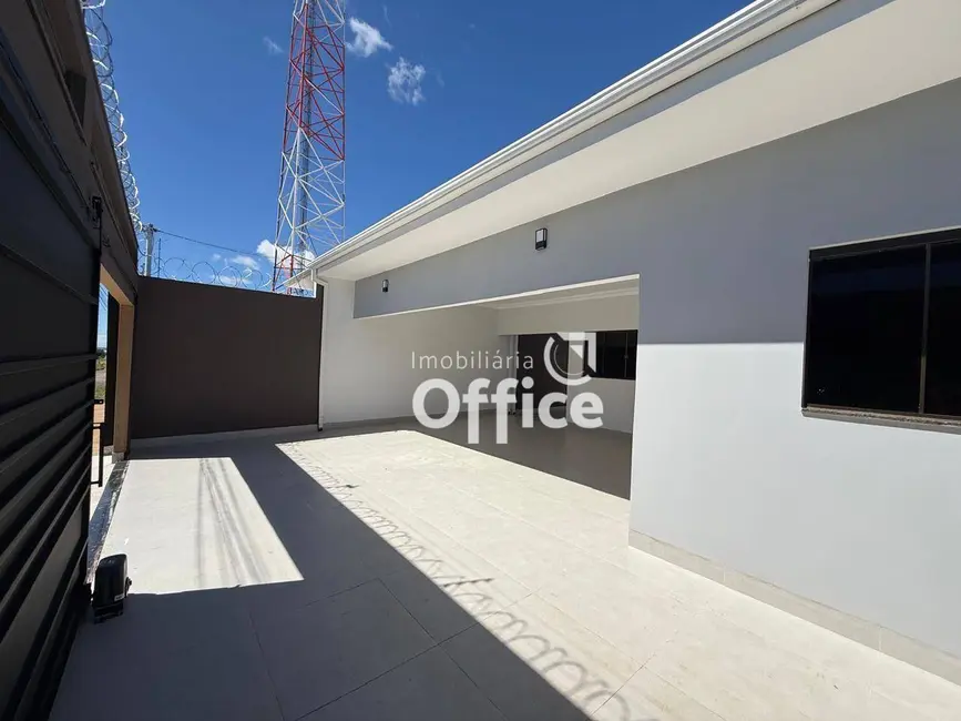 Foto 2 de Casa com 3 quartos à venda, 300m2 em Residencial Portal do Cerrado, Anapolis - GO