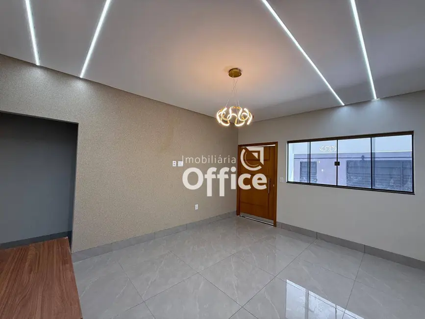 Foto 5 de Casa com 3 quartos à venda, 300m2 em Residencial Portal do Cerrado, Anapolis - GO