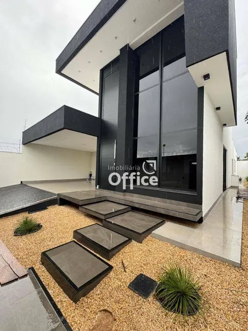 Foto 1 de Casa com 4 quartos à venda, 390m2 em Anápolis City, Anapolis - GO