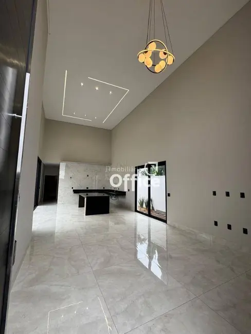 Casa com 4 quartos à venda, 390m2 em Anápolis City, Anapolis - GO - imagem 4 Foto 4 de Casa com 4 quartos à venda, 390m2 em Anápolis City, Anapolis - GO