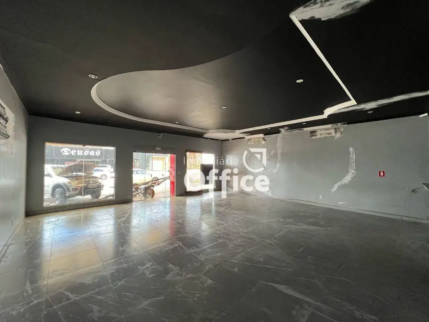 Foto 2 de Loja para alugar, 300m2 em Jundiaí, Anapolis - GO