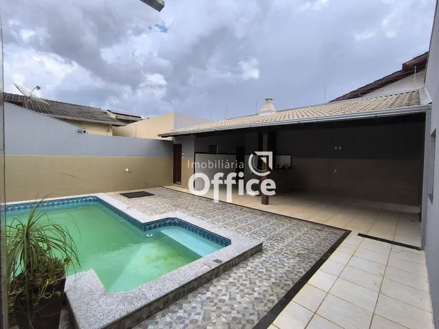 Foto 2 de Casa com 3 quartos à venda, 300m2 em Residencial Vale do Sol, Anapolis - GO