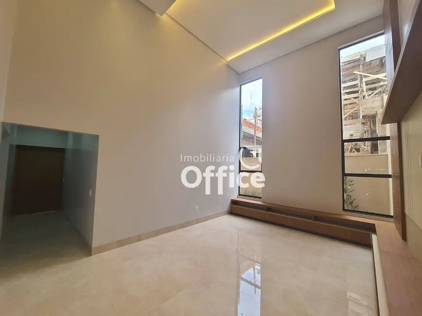 Foto 4 de Casa de Condomínio com 4 quartos à venda, 420m2 em Condomínio Residencial Grand Trianon, Anapolis - GO