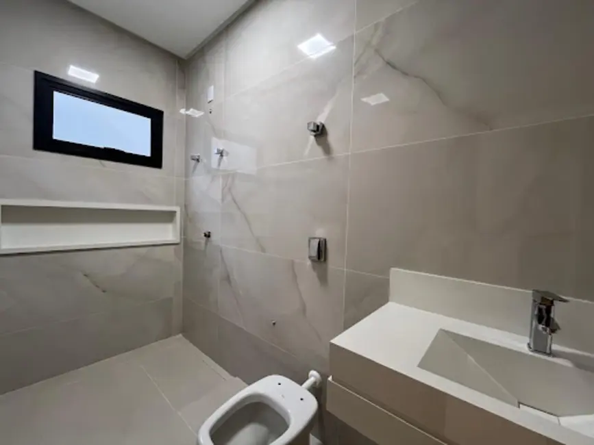 Foto 4 de Casa de Condomínio com 4 quartos à venda, 420m2 em Condomínio Residencial Grand Trianon, Anapolis - GO