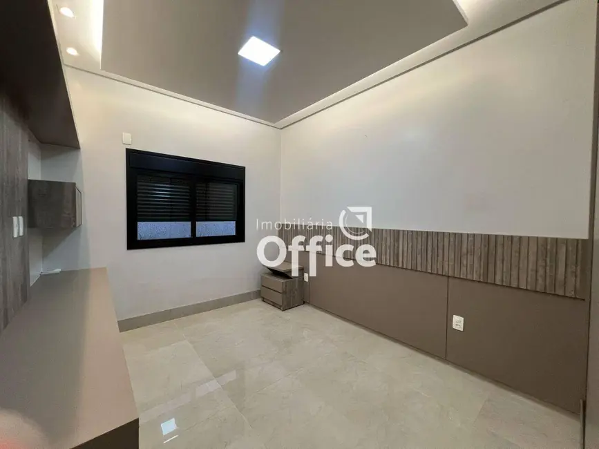 Foto 8 de Casa de Condomínio com 3 quartos à venda, 390m2 em Condomínio Residencial Grand Trianon, Anapolis - GO
