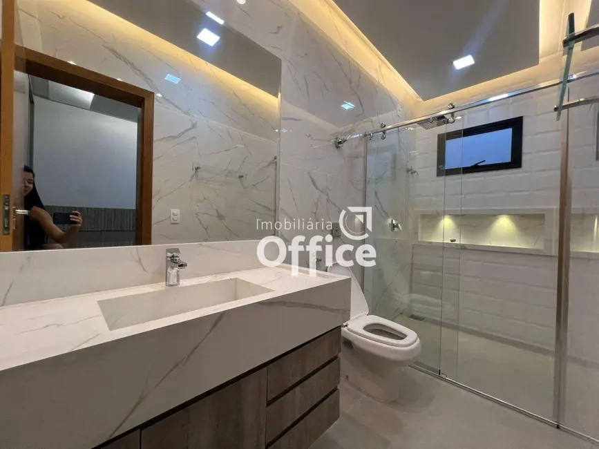 Foto 6 de Casa de Condomínio com 3 quartos à venda, 390m2 em Condomínio Residencial Grand Trianon, Anapolis - GO