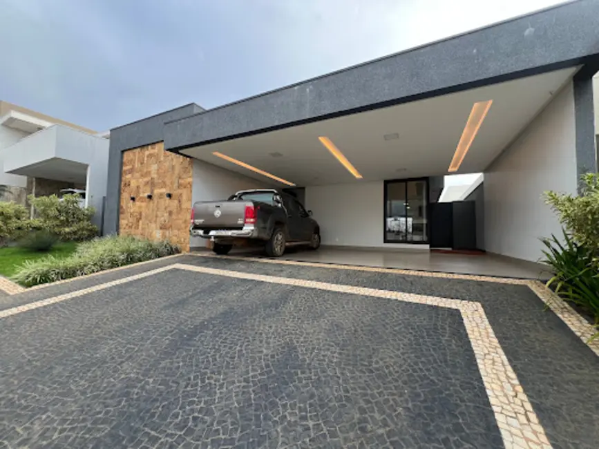 Foto 1 de Casa de Condomínio com 3 quartos à venda, 390m2 em Condomínio Residencial Grand Trianon, Anapolis - GO