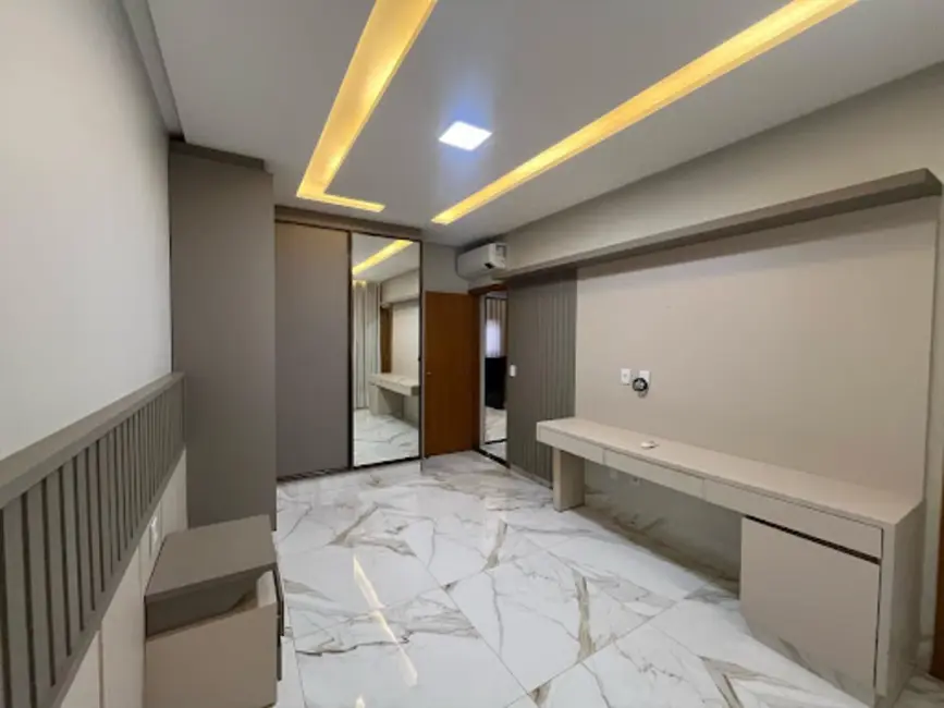 Foto 8 de Casa de Condomínio com 4 quartos à venda, 420m2 em Condomínio Residencial Grand Trianon, Anapolis - GO