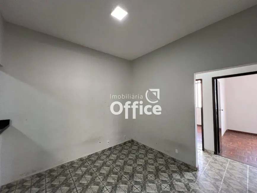 Foto 6 de Apartamento com 3 quartos para alugar, 80m2 em Setor Central, Anapolis - GO