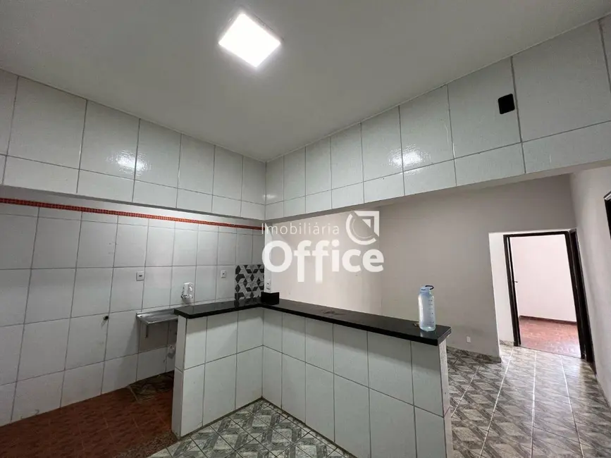 Foto 4 de Apartamento com 3 quartos para alugar, 80m2 em Setor Central, Anapolis - GO