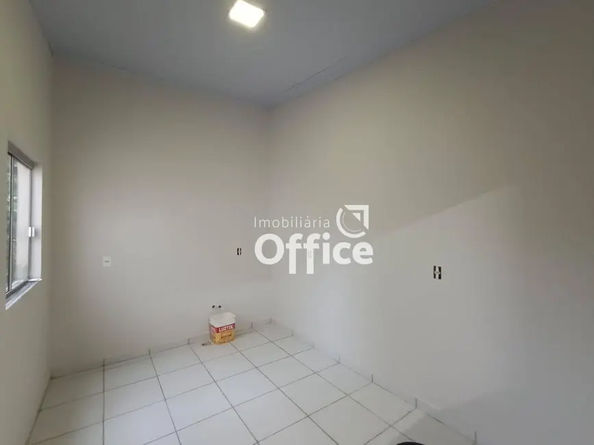 Foto 8 de Sobrado com 3 quartos para alugar, 300m2 em Vila Industrial, Anapolis - GO