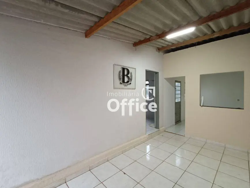 Foto 1 de Sobrado com 3 quartos para alugar, 300m2 em Vila Industrial, Anapolis - GO