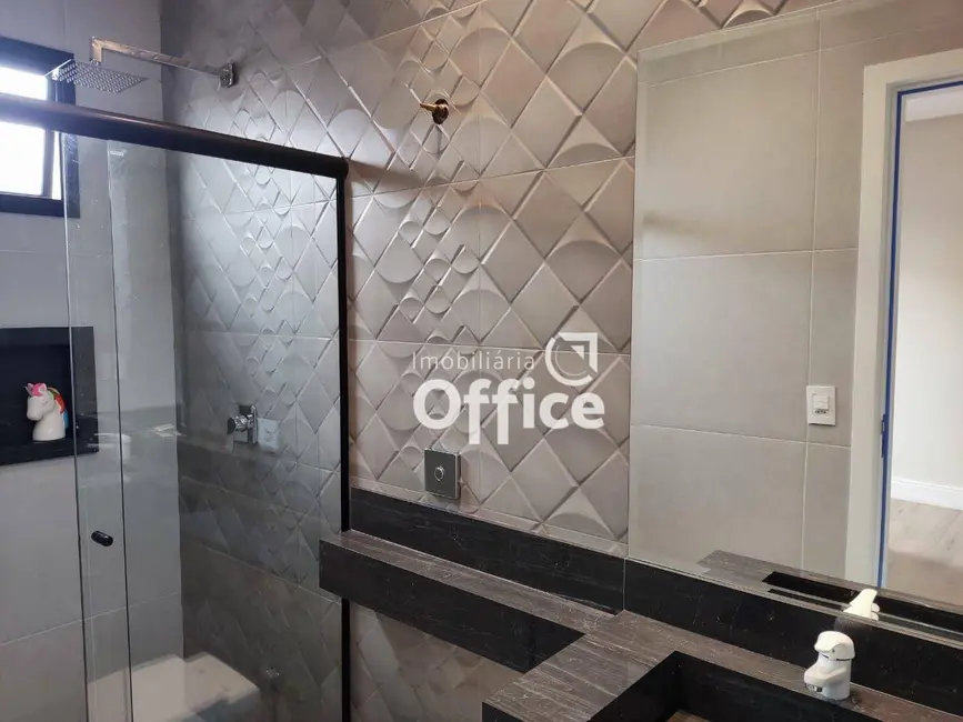 Foto 3 de Casa de Condomínio com 3 quartos à venda, 360m2 em Condomínio Terras Alpha Anápolis, Anapolis - GO