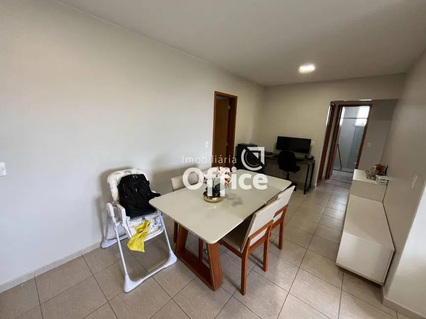 Foto 2 de Apartamento com 3 quartos à venda, 93m2 em Vila Santa Isabel, Anapolis - GO