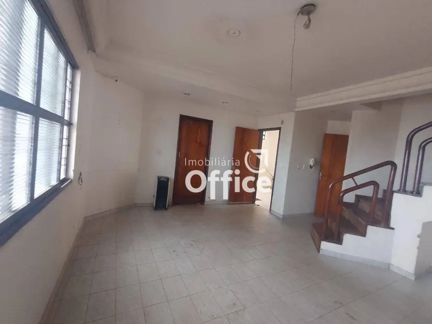 Foto 3 de Sobrado com 4 quartos à venda, 160m2 em Setor Central, Anapolis - GO