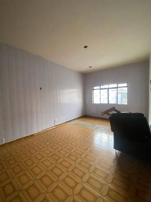 Sala Comercial à venda, 360m2 em Setor Central, Anapolis - GO - imagem 6 Foto 6 de Sala Comercial à venda, 360m2 em Setor Central, Anapolis - GO