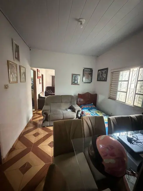 Foto 4 de Casa com 4 quartos à venda, 360m2 em Vila Harmonia, Anapolis - GO