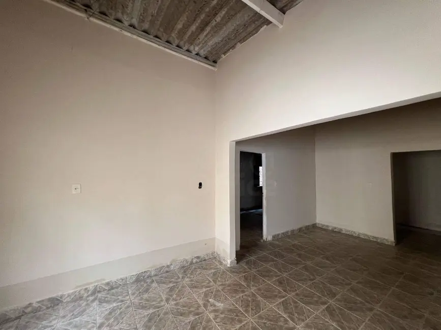 Foto 31 de Casa com 2 quartos para alugar, 300m2 em Adriana Parque, Anapolis - GO