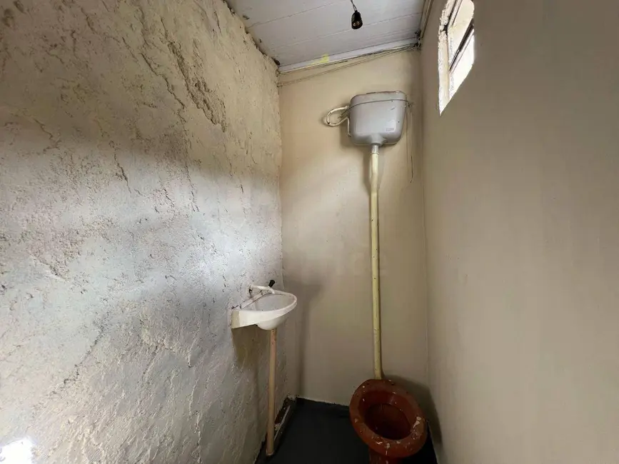 Foto 9 de Casa com 2 quartos para alugar, 300m2 em Adriana Parque, Anapolis - GO